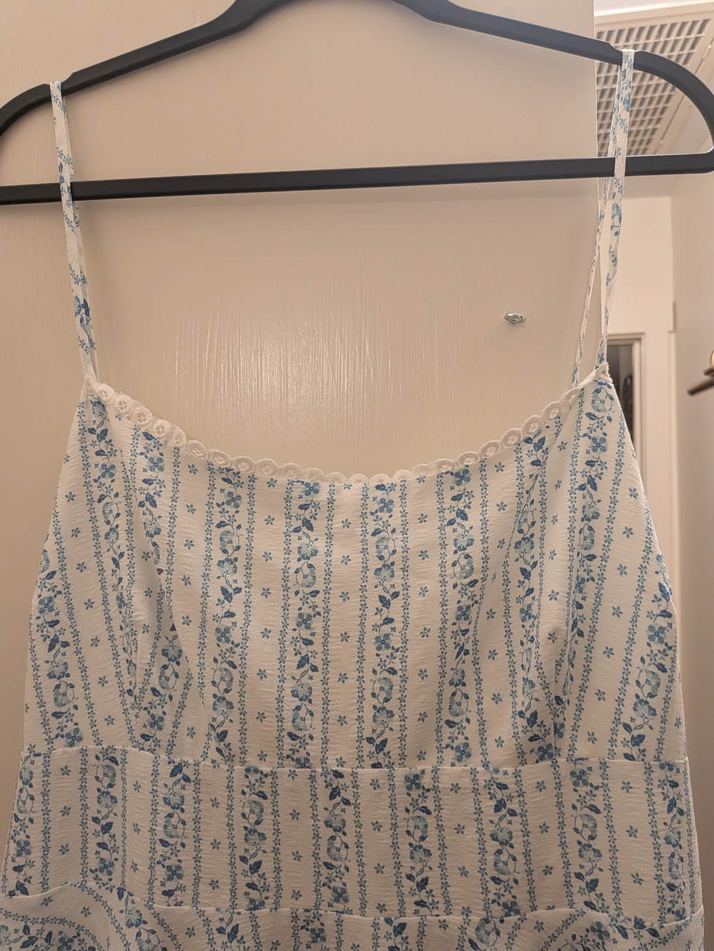ARULA Cream and Light Blue Floral Strappy Mini Dress - Picture 2 of 6
